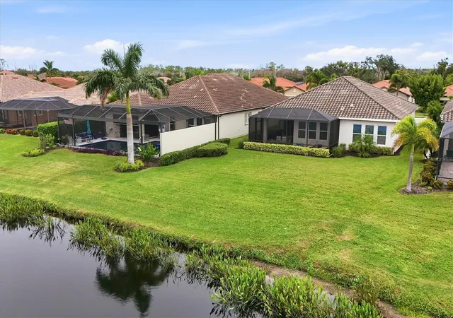 Photo 3 of Single family home for sale at 10018 Marbella Dr, Bradenton, FL 34211 | MLS# A4707650 | Listing updated on 2026-10-05