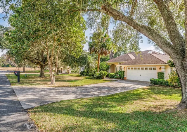 Photo 2 of Single family home for sale at 1125 N Sabal Palm Way, Inverness, FL 34453 | MLS# OM732988 | Listing updated on 2026-09-29
