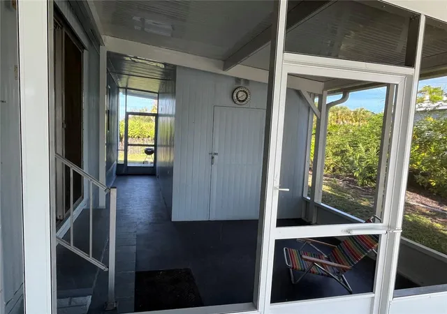 Photo 3 of Manufactured home for sale at 984 Jolanda Cir, Venice, FL 34285 | MLS# N6145955 | Listing updated on 2026-09-28