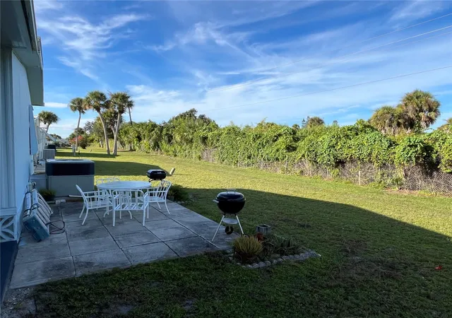 Photo 4 of Manufactured home for sale at 984 Jolanda Cir, Venice, FL 34285 | MLS# N6145955 | Listing updated on 2026-09-28