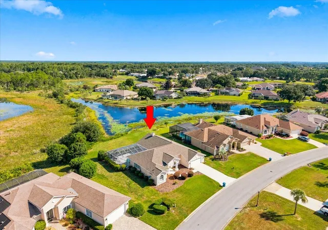 Photo 3 of Single family home for sale at 8405 Maybelle Dr, Weeki Wachee, FL 34613 | MLS# W7889883 | Listing updated on 2026-10-01