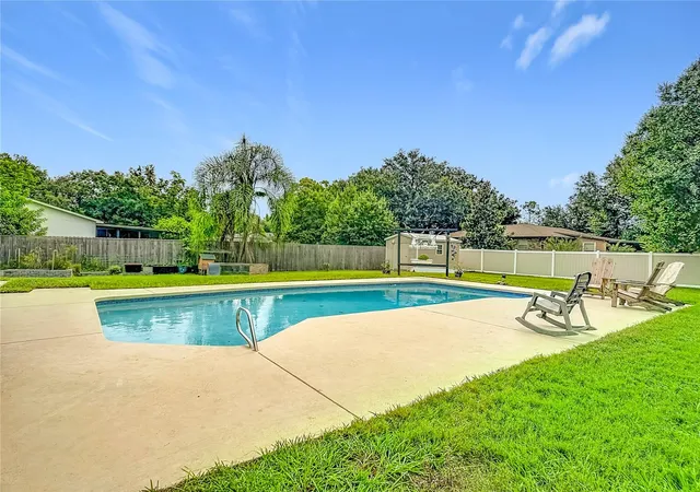 Photo 2 of Single family home for sale at 1355 E 10th Street, Saint Cloud, FL 34771 | MLS# S5158410 | Listing updated on 2026-10-07