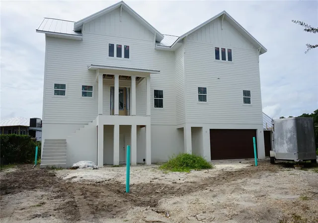 Photo 3 of Single family home for sale at 1401 45th Avenue NE, Saint Petersburg, FL 33703 | MLS# TB8552733 | Listing updated on 2026-10-08