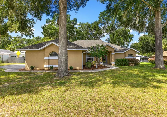 Photo 2 of Single family home for sale at 1318 SE 66th Avenue, Ocala, FL 34472 | MLS# OM732989 | Listing updated on 2026-09-28