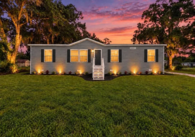 Manufactured home for sale at 1228 Sparton Ave, PORT ORANGE, FL 32127 | MLS# P4940017