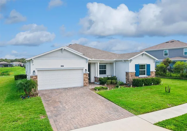 Photo 2 of Single family home for sale at 4409 Eastminster Rd, Davenport, FL 33837 | MLS# O6445291 | Listing updated on 2026-10-08