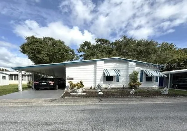 Photo 2 of Manufactured home for sale at 1001 Starkey Rd #190, Largo, FL 33771 | MLS# TB8552743 | Listing updated on 2026-10-02