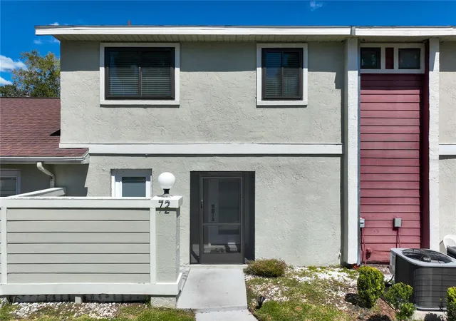 Photo 2 of Townhouse for sale at 72 Pine Is Cir, Kissimmee, FL 34743 | MLS# O6445302 | Listing updated on 2026-09-29