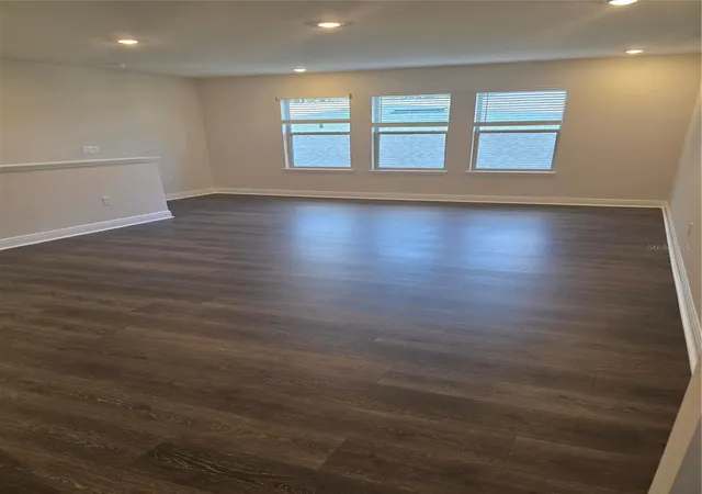 Photo 3 of Single family home for sale at 11851 Shine View Ln, Winter Garden, FL 34787 | MLS# O6445304 | Listing updated on 2026-10-22