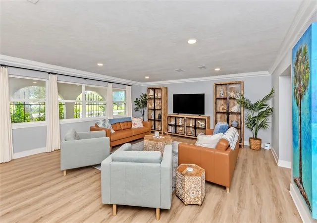 Photo 3 of Single family home for sale at 324 Beach Rd, Venice, FL 34285 | MLS# TB8552746 | Listing updated on 2026-09-30
