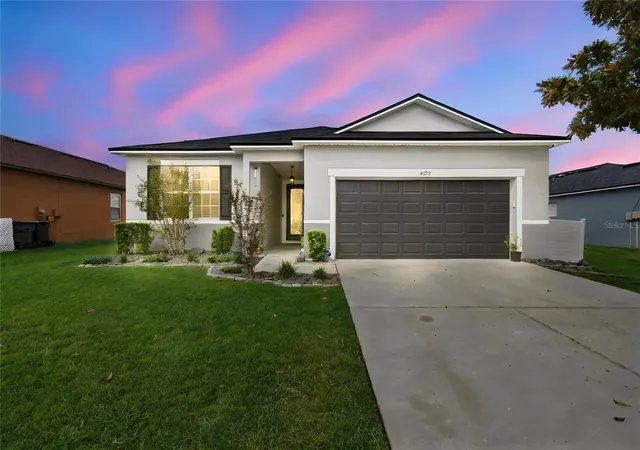 Photo 1 of Single family home for sale at 4429 Starlight Pointe Dr, Mulberry, FL 33860 | MLS# W7889885 | Listing updated on 2026-09-29