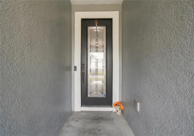 Photo 2 of Single family home for sale at 4429 Starlight Pointe Dr, Mulberry, FL 33860 | MLS# W7889885 | Listing updated on 2026-09-29
