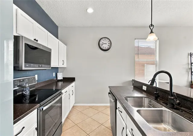 Photo 4 of Single family home for sale at 4429 Starlight Pointe Dr, Mulberry, FL 33860 | MLS# W7889885 | Listing updated on 2026-09-29
