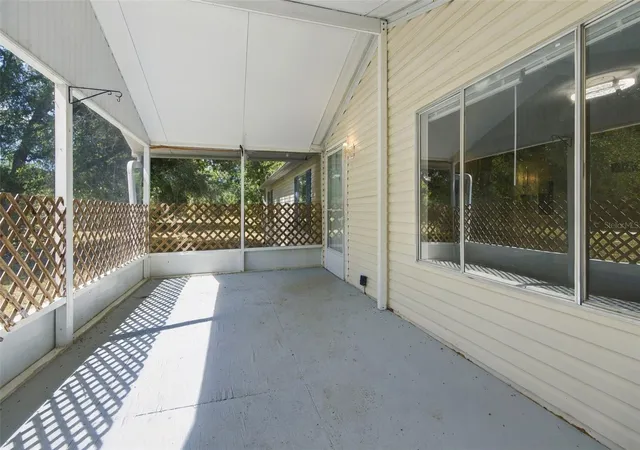 Photo 3 of Manufactured home for sale at 293 E Shawna Ct, Hernando, FL 34442 | MLS# OM732991 | Listing updated on 2026-09-29
