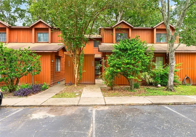Photo 2 of Townhouse for sale at 5606 Sw 8th Place, Gainesville, FL 32607 | MLS# GC543832 | Listing updated on 2026-10-02