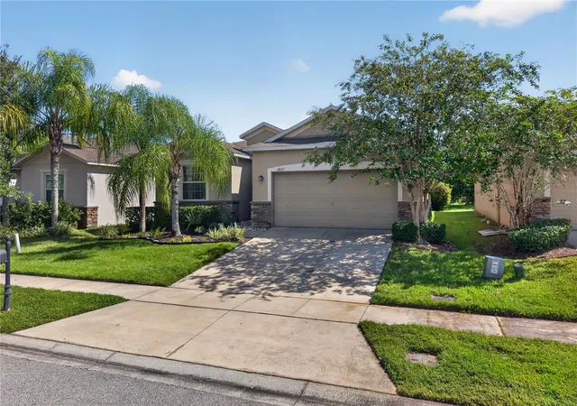 Photo 2 of Single family home for sale at 2857 Carrickton Cir, Orlando, FL 32824 | MLS# O6445309 | Listing updated on 2026-09-30
