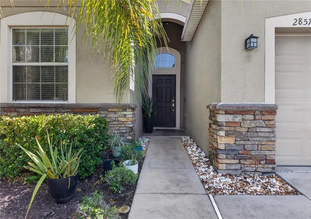 Photo 3 of Single family home for sale at 2857 Carrickton Cir, Orlando, FL 32824 | MLS# O6445309 | Listing updated on 2026-09-30