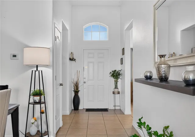 Photo 3 of Single family home for sale at 2857 Carrickton Cir, Orlando, FL 32824 | MLS# O6445309 | Listing updated on 2026-09-30