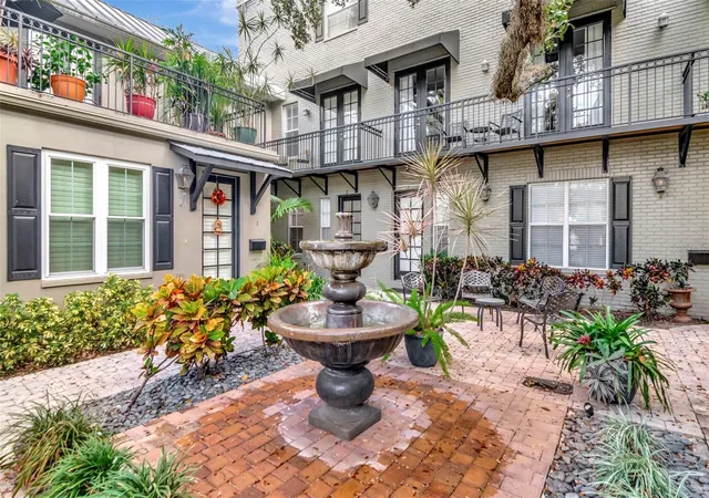 Photo 4 of Condo for sale at 1008 S Moody Ave #2, Tampa, FL 33629 | MLS# TB8552758 | Listing updated on 2026-10-03