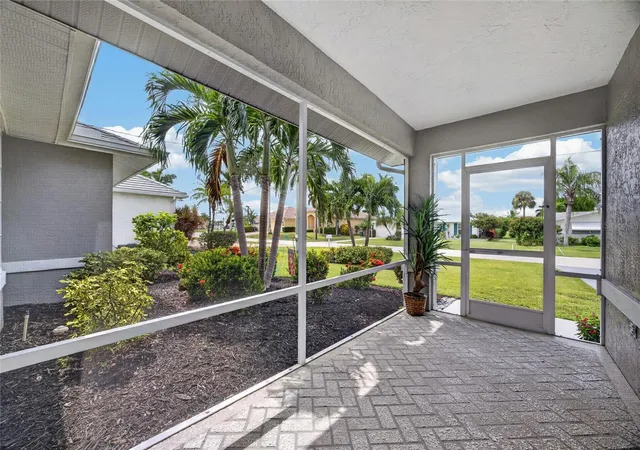 Photo 3 of Single family home for sale at 4933 Seville Ct, Cape Coral, FL 33904 | MLS# C7531290 | Listing updated on 2026-10-07