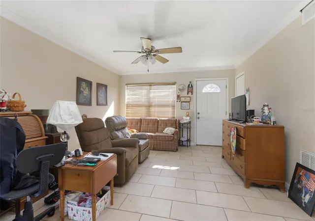 Photo 3 of Single family home for sale at 914 Cass St, Deland, FL 32720 | MLS# V4951543 | Listing updated on 2026-10-03