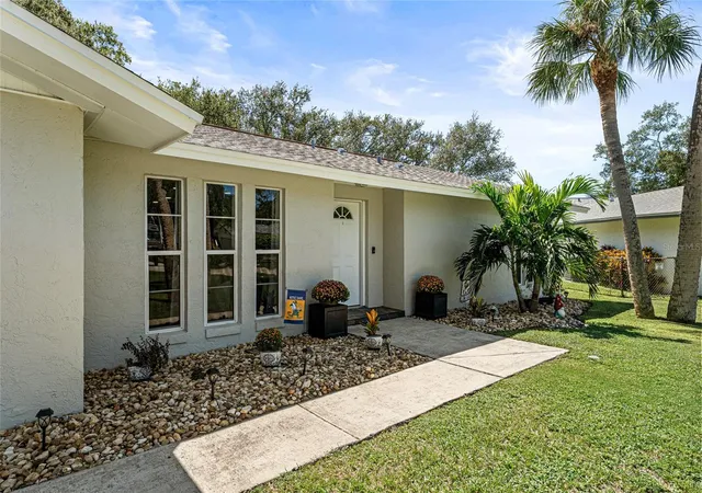 Photo 3 of Single family home for sale at 9488 88th Terrace, Seminole, FL 33777 | MLS# TB8552765 | Listing updated on 2026-10-08