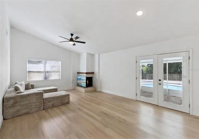 Photo 3 of Single family home for sale at 1270 Queen Elaine Dr, Casselberry, FL 32707 | MLS# O6445325 | Listing updated on 2026-10-21