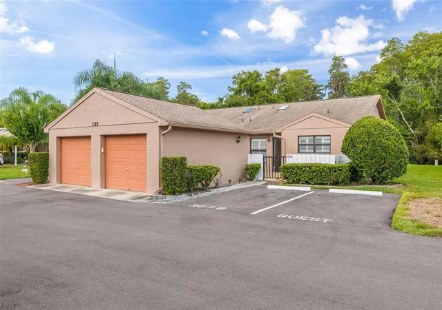 Photo 2 of Single family home for sale at 3185 Charter Clb Dr #B, Tarpon Springs, FL 34688 | MLS# TB8552772 | Listing updated on 2026-10-04