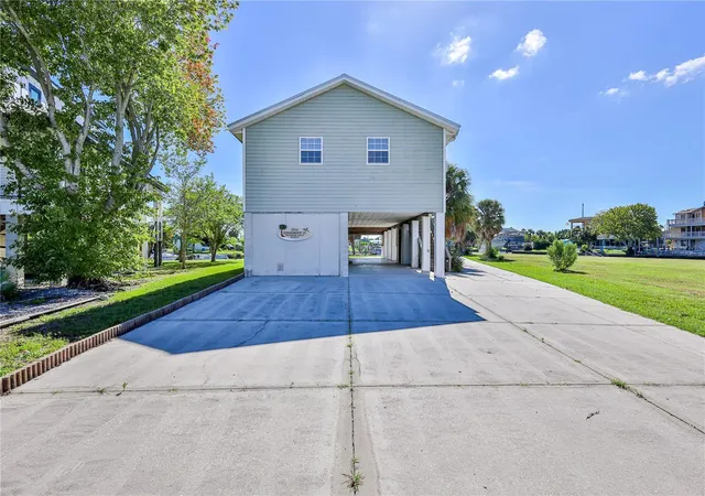 Photo 3 of Single family home for sale at 5046 Cedarbrook Ln, Hernando Beach, FL 34607 | MLS# W7889886 | Listing updated on 2026-10-06