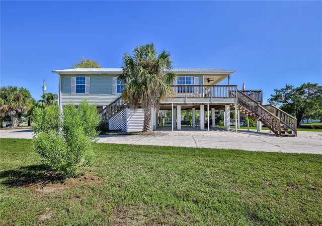 Photo 2 of Single family home for sale at 5046 Cedarbrook Ln, Hernando Beach, FL 34607 | MLS# W7889886 | Listing updated on 2026-10-06