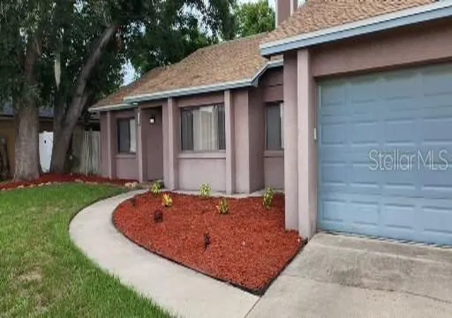 Photo 2 of Single family home for sale at 261 Dublin Dr, Lake Mary, FL 32746 | MLS# O6445327 | Listing updated on 2026-10-06