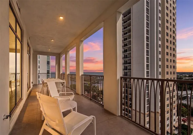 Photo 1 of Condo for sale at 126 4th Avenue NE #1202, Saint Petersburg, FL 33701 | MLS# TB8552777 | Listing updated on 2026-10-06