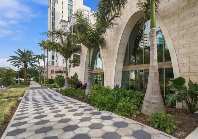 Photo 4 of Condo for sale at 126 4th Avenue NE #1202, Saint Petersburg, FL 33701 | MLS# TB8552777 | Listing updated on 2026-10-06
