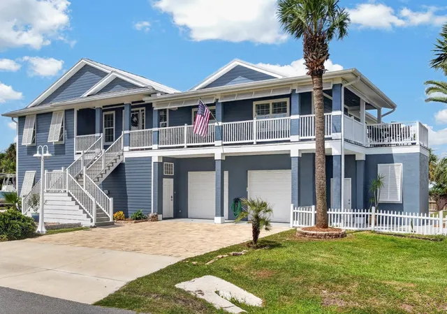 Photo 1 of Single family home for sale at 45 Rollins Dr, Palm Coast, FL 32137 | MLS# FC321742 | Listing updated on 2026-10-26