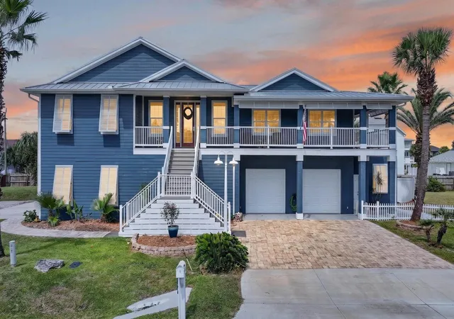 Photo 4 of Single family home for sale at 45 Rollins Dr, Palm Coast, FL 32137 | MLS# FC321742 | Listing updated on 2026-10-26
