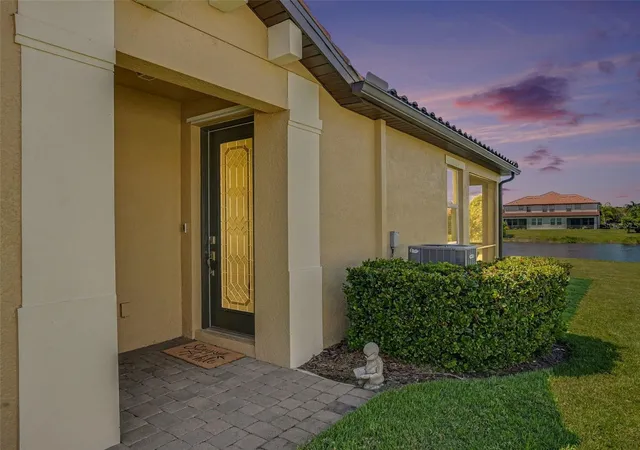 Photo 2 of Single family home for sale at 2606 Avolet Ct, Bradenton, FL 34211 | MLS# A4707672 | Listing updated on 2026-10-02