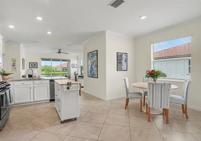 Photo 4 of House for sale at 2606 Avolet Ct, Bradenton, FL 34211 | MLS# A4707672 | Listing updated on 2026-10-02