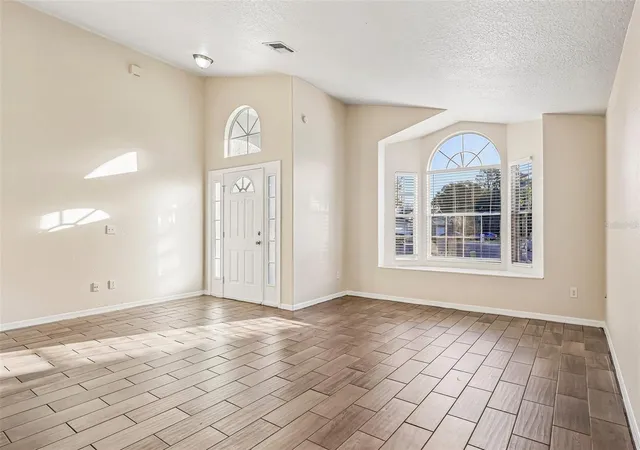 Photo 2 of Single family home for sale at 9200 Valencia Palms Dr, Orlando, FL 32825 | MLS# O6445334 | Listing updated on 2026-10-14