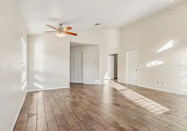 Photo 3 of Single family home for sale at 9200 Valencia Palms Dr, Orlando, FL 32825 | MLS# O6445334 | Listing updated on 2026-10-14