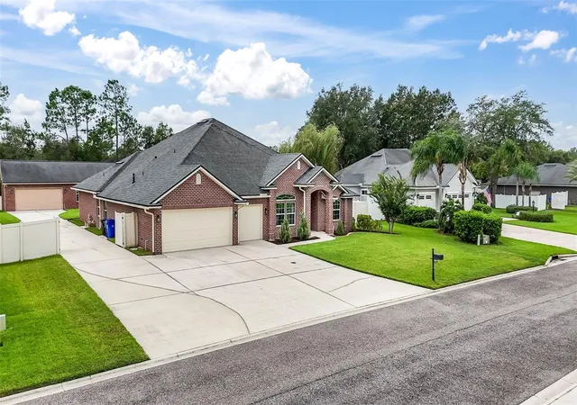 Photo 3 of Single family home for sale at 530 Irish Rose Rd, Saint Augustine, FL 32092 | MLS# FC321743 | Listing updated on 2026-10-07