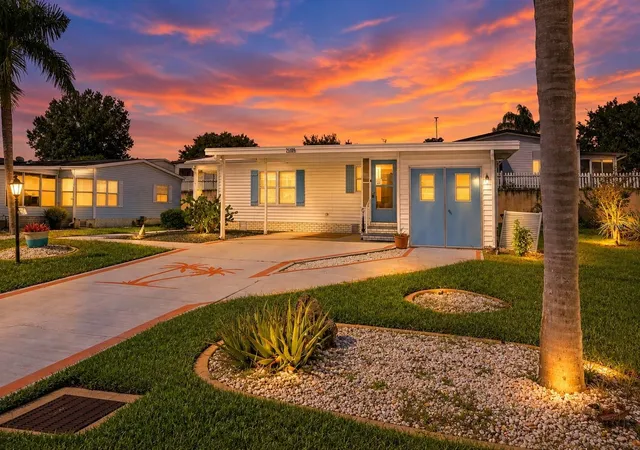 Photo 3 of Manufactured home for sale at 25109 Clifford Hl, Leesburg, FL 34748 | MLS# G5118358 | Listing updated on 2026-10-22