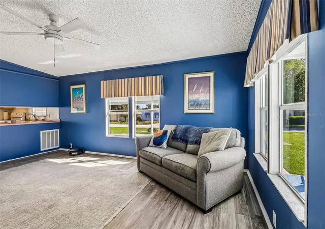 Photo 3 of Manufactured home for sale at 25109 Clifford Hl, Leesburg, FL 34748 | MLS# G5118358 | Listing updated on 2026-10-22