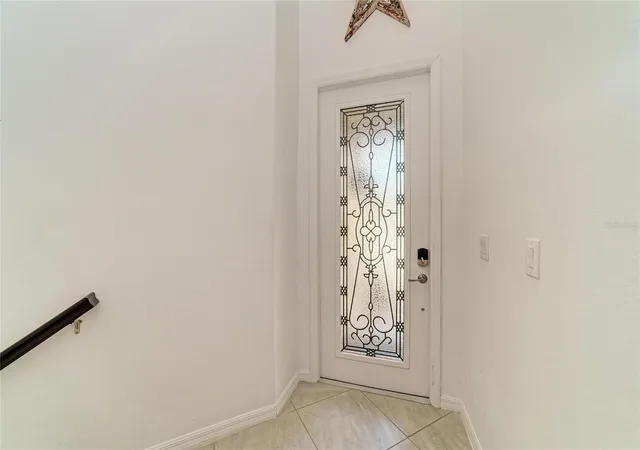 Listing Photo 4 - Condo for sale in building located at 6075 Worsham Ln, LAKEWOOD RANCH, FL 34211 - Unit #103
