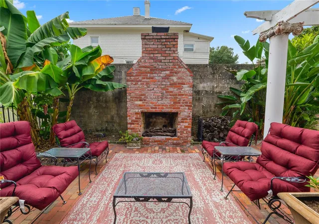 Photo 4 of Single family home for sale at 655 S Wilson Ave, Bartow, FL 33830 | MLS# L4965397 | Listing updated on 2026-10-10