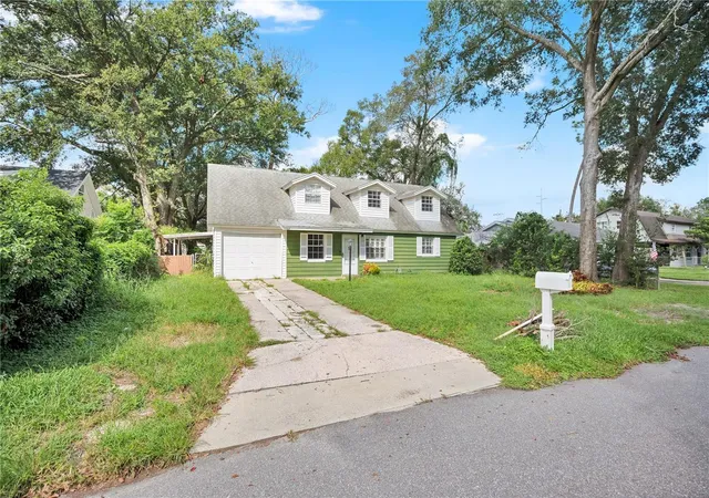 Photo 2 of Single family home for sale at 1102 Hamilton Ave, Longwood, FL 32750 | MLS# O6445342 | Listing updated on 2026-10-02