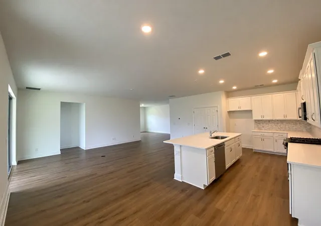 Photo 3 of Single family home for sale at 416 Lemongrass Rd, Minneola, FL 34715 | MLS# O6445343 | Listing updated on 2026-10-03
