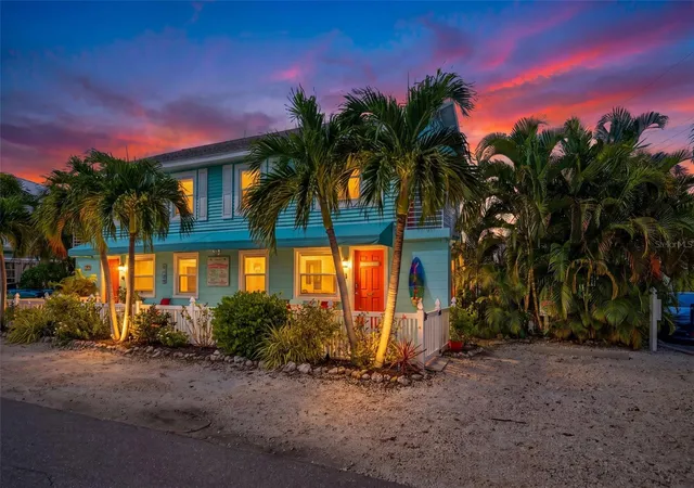 Photo 4 of Condo for sale at 308 2nd Street N #102, Bradenton Beach, FL 34217 | MLS# A4707678 | Listing updated on 2026-10-01