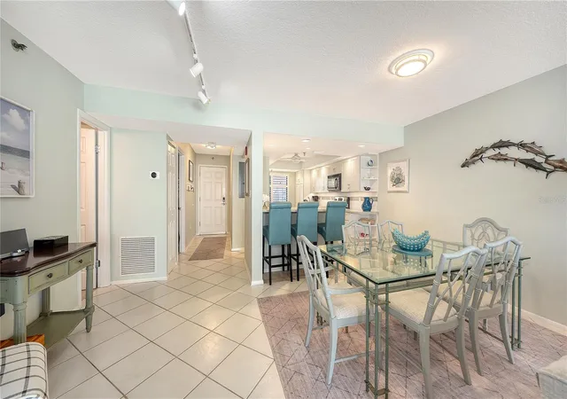 Photo 3 of Condo for sale at 4525 Gulf Of Mexico Dr #204, Longboat Key, FL 34228 | MLS# A4707683 | Listing updated on 2026-10-09