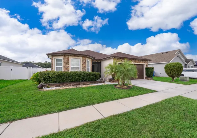 Photo 1 of Single family home for sale at 6283 Red Herring Dr, Winter Haven, FL 33881 | MLS# S5158420 | Listing updated on 2026-09-29