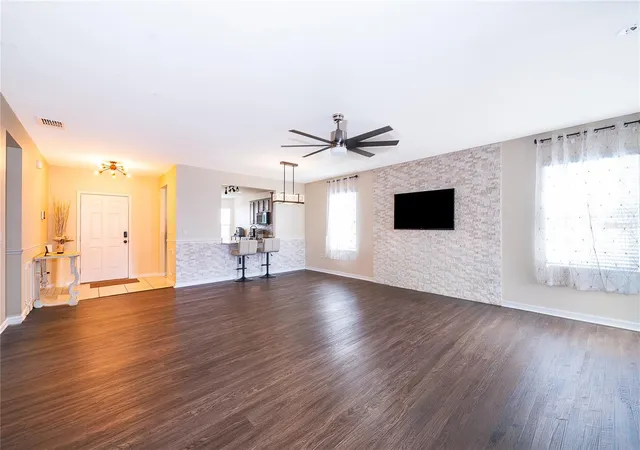 Photo 4 of Single family home for sale at 6283 Red Herring Dr, Winter Haven, FL 33881 | MLS# S5158420 | Listing updated on 2026-09-29